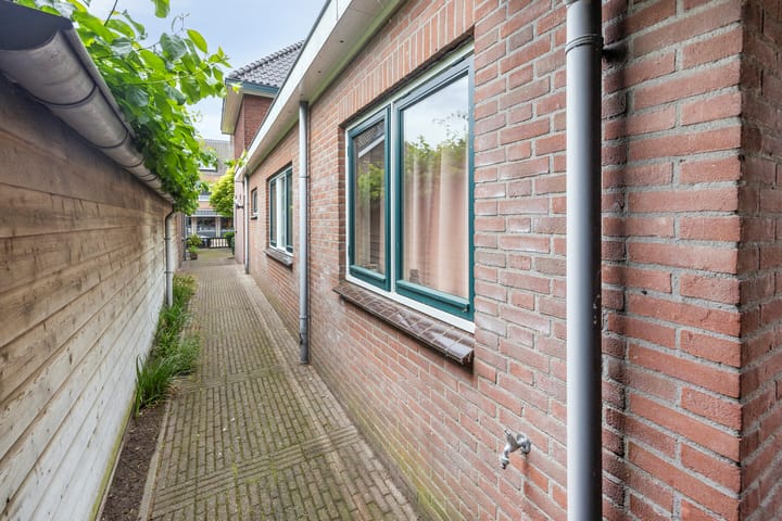 Foto 52 van Kerkplein 11