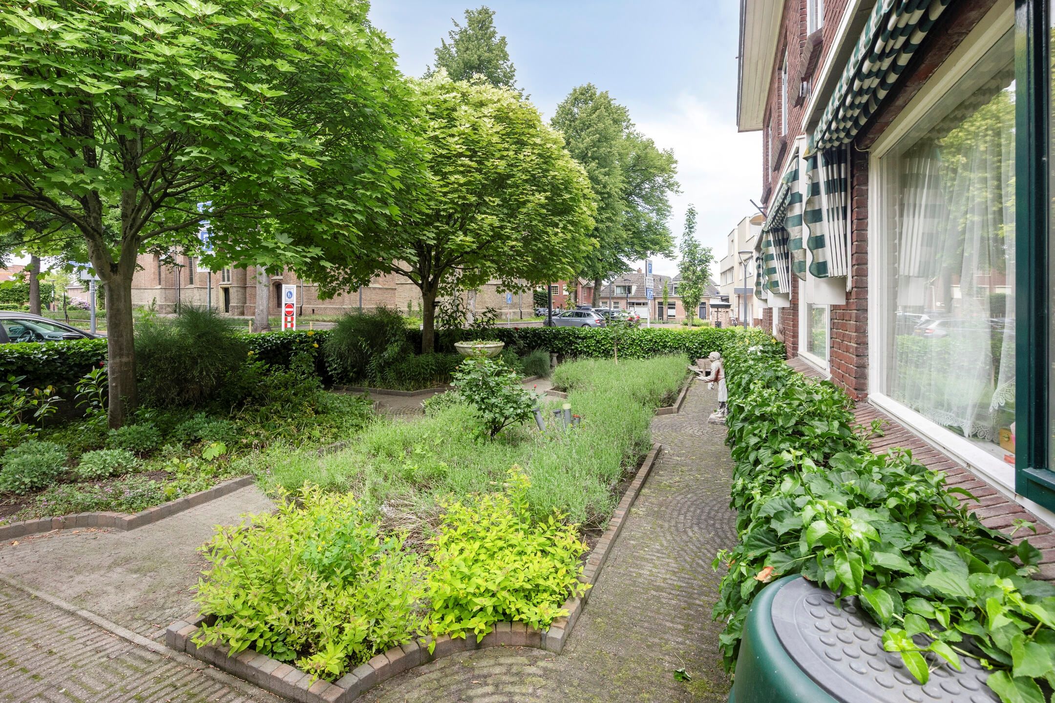 Foto 54 van Kerkplein 11