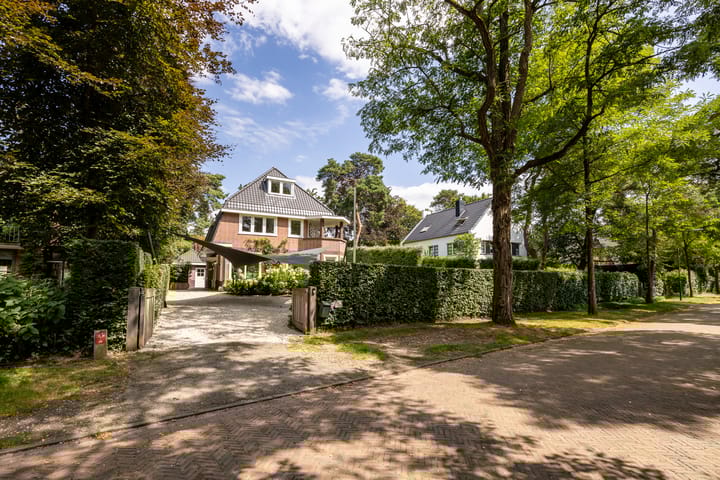 Photo 63 of Zweerslaan 31