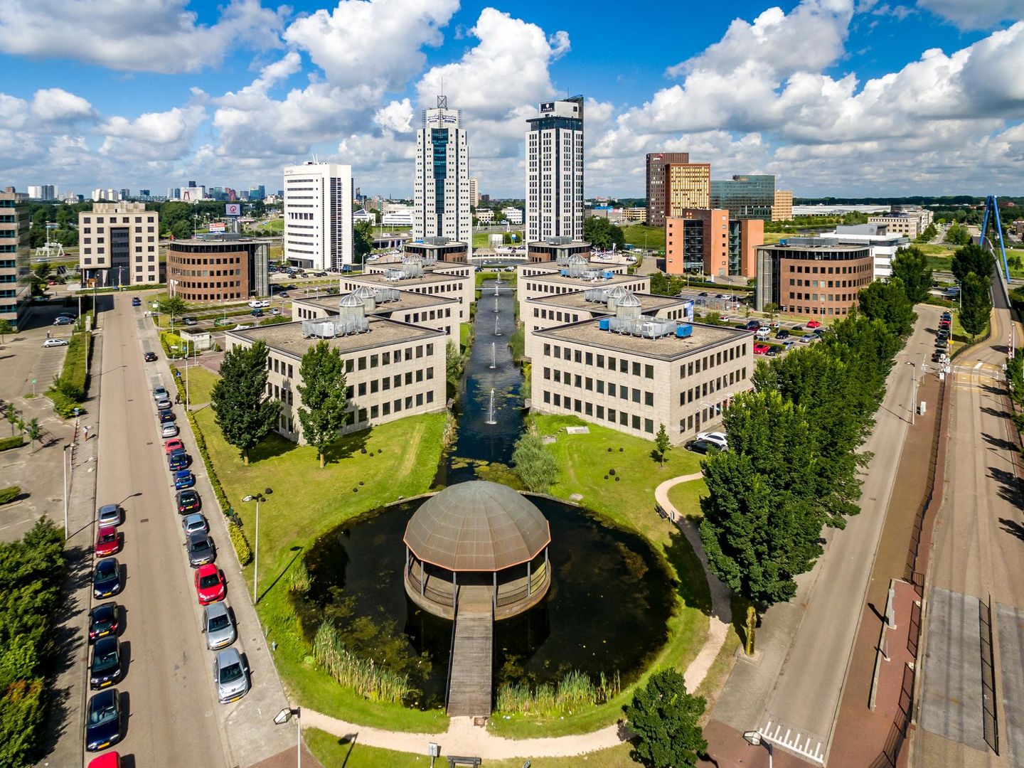 Bekijk foto 3 van Rivium 1e straat 17-23