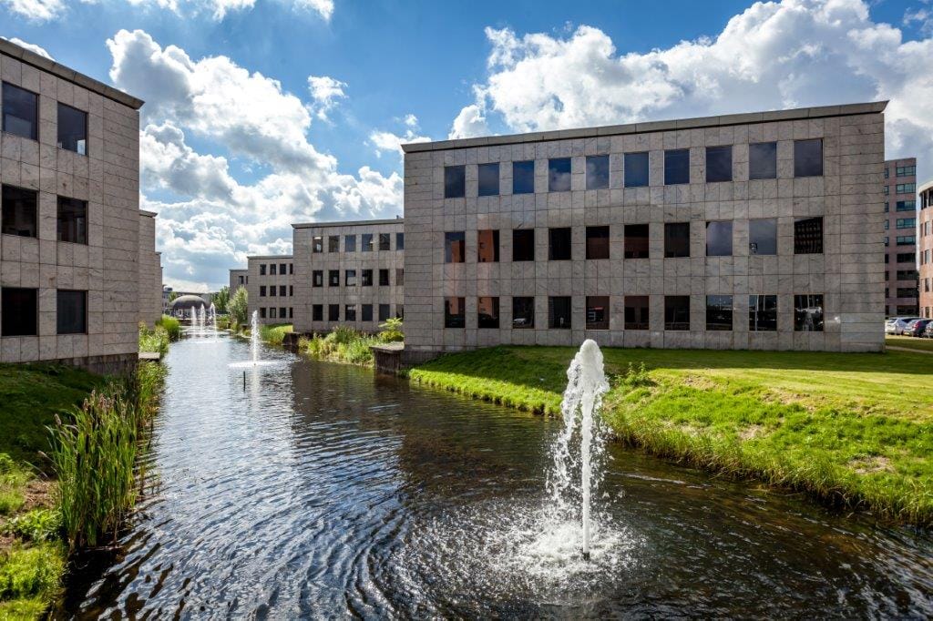 Bekijk foto 5 van Rivium 1e straat 17-23