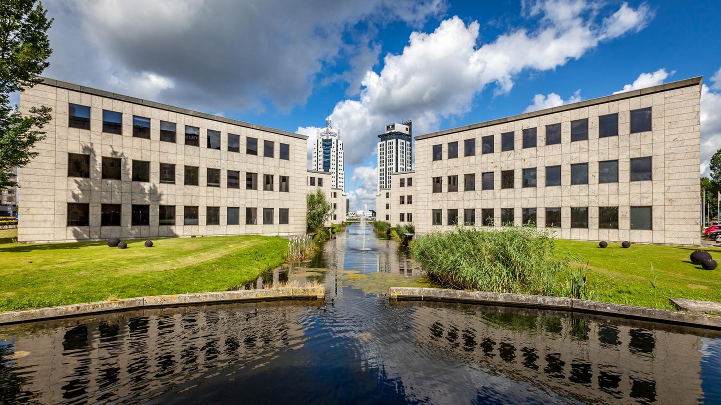 Bekijk foto 4 van Rivium 1e straat 17-23