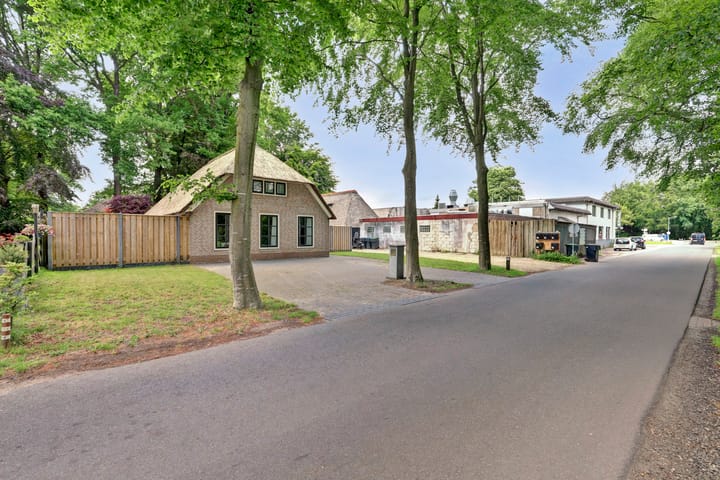 Photo 2 of Oudeweg 4-A