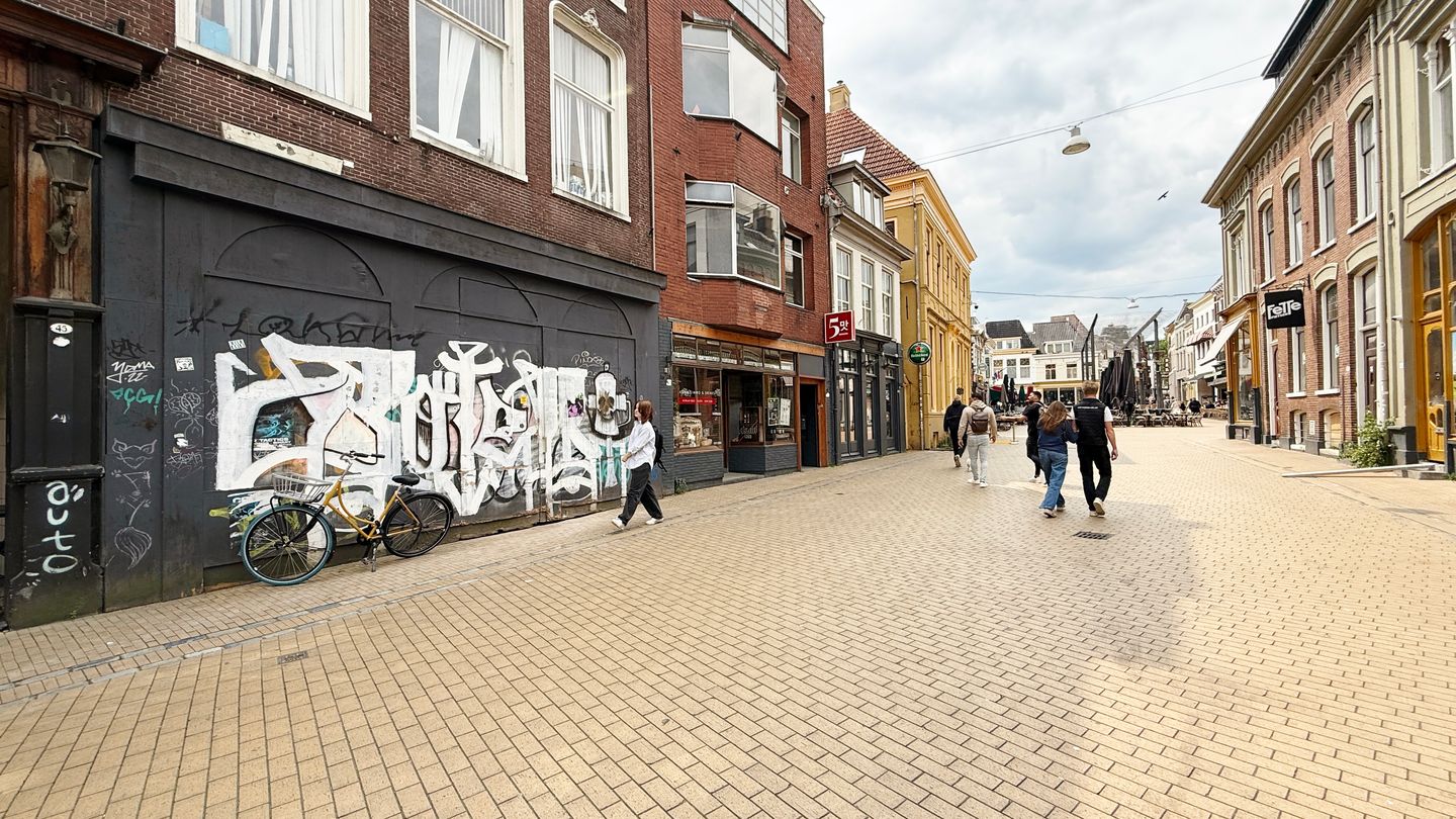 View photo 2 of Poelestraat 43