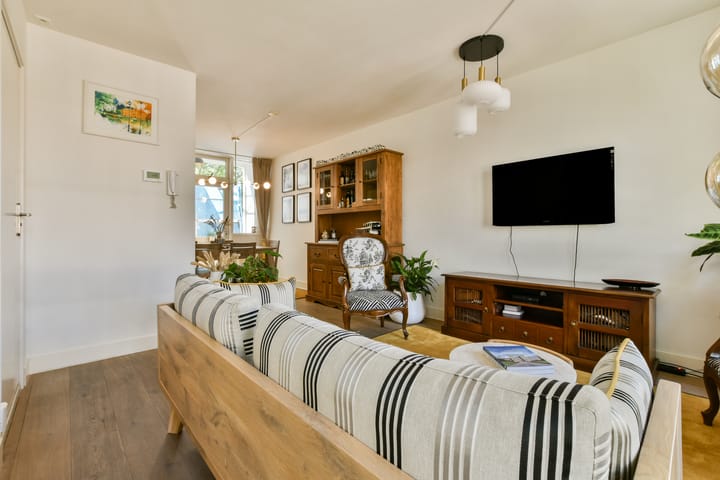 Foto 8 van Van Bossestraat 16-3