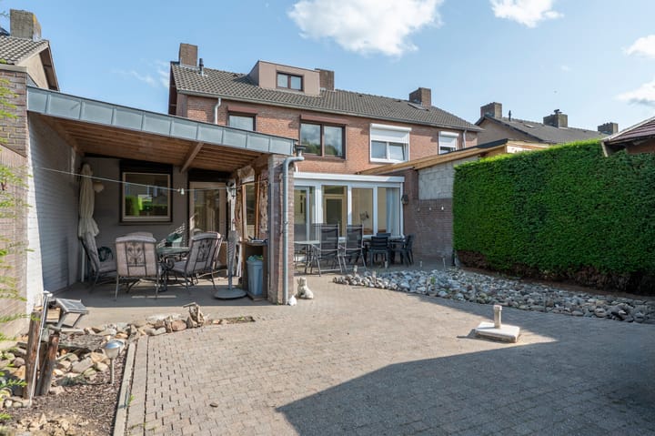 Foto 6 van Julianastraat 10