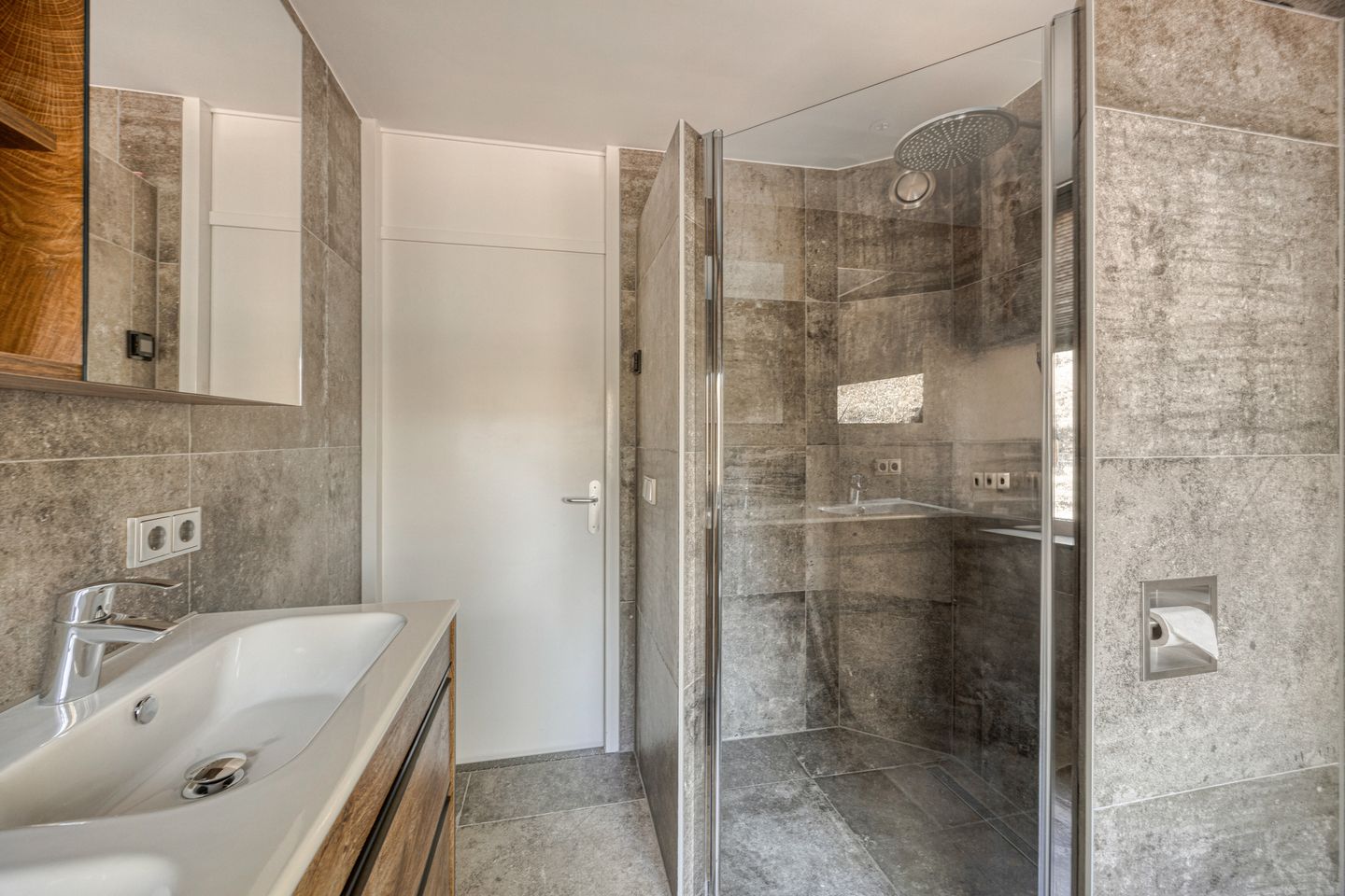 Foto 19 van Barneveldstraat 35