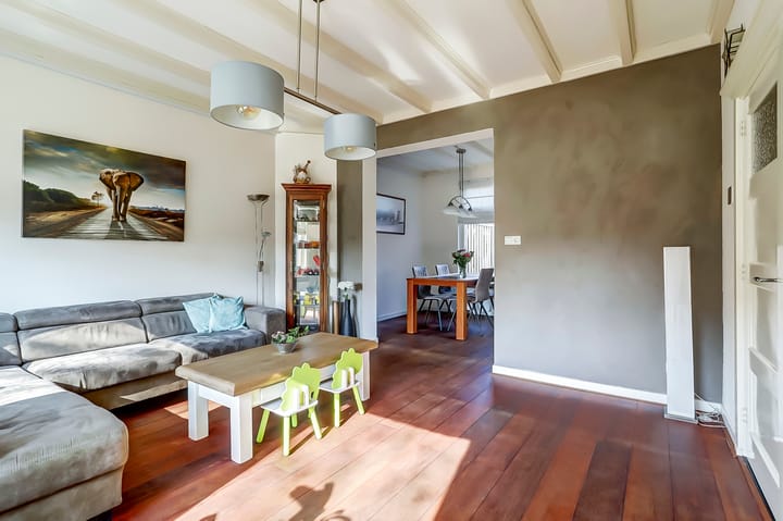 Foto 9 van Julianastraat 4