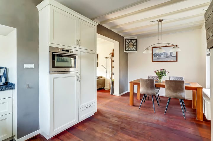 Foto 16 van Julianastraat 4