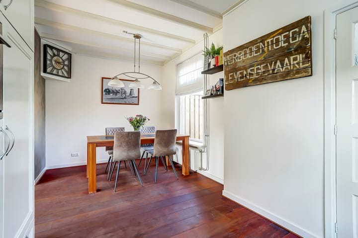 Foto 17 van Julianastraat 4