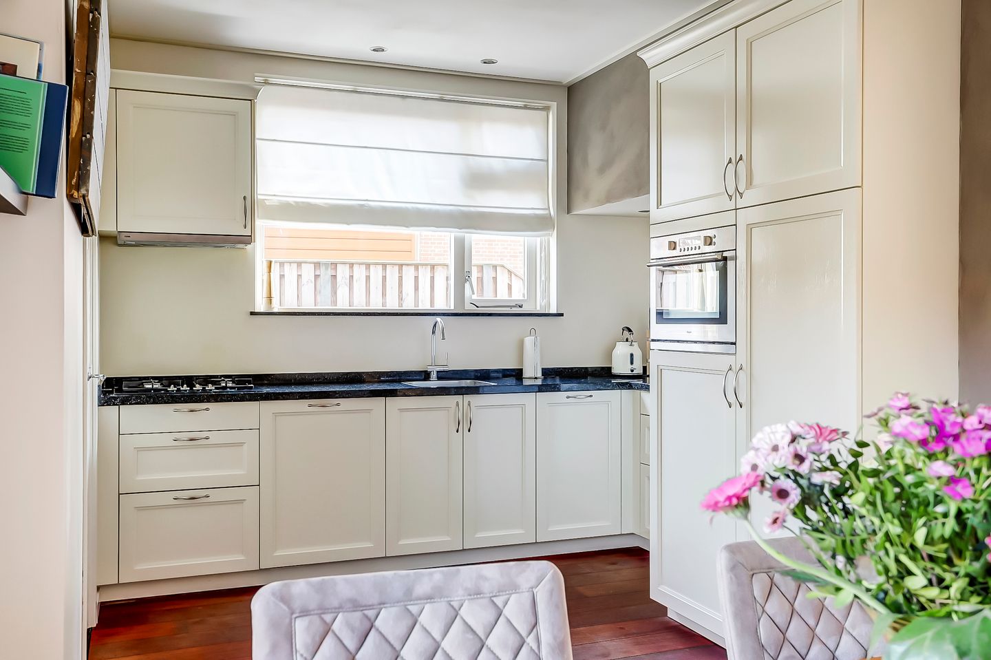 Foto 14 van Julianastraat 4