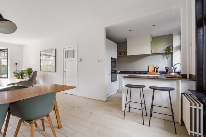 Foto 19 van Irenestraat 6