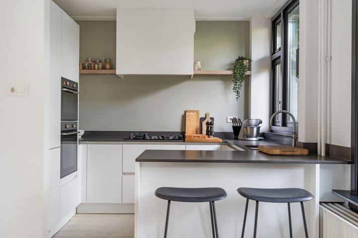 Foto 21 van Irenestraat 6