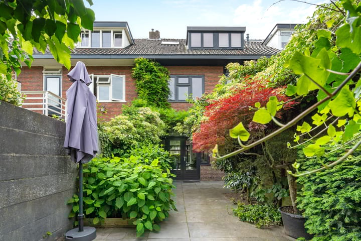 Foto 46 van Irenestraat 6