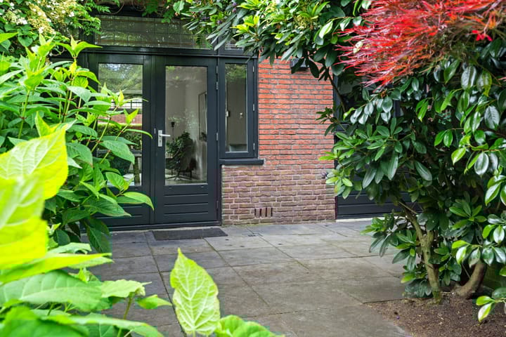 Foto 48 van Irenestraat 6