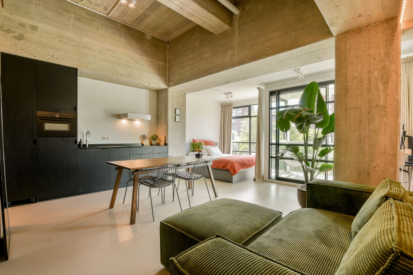 Foto 5 van Maassluisstraat 100-N