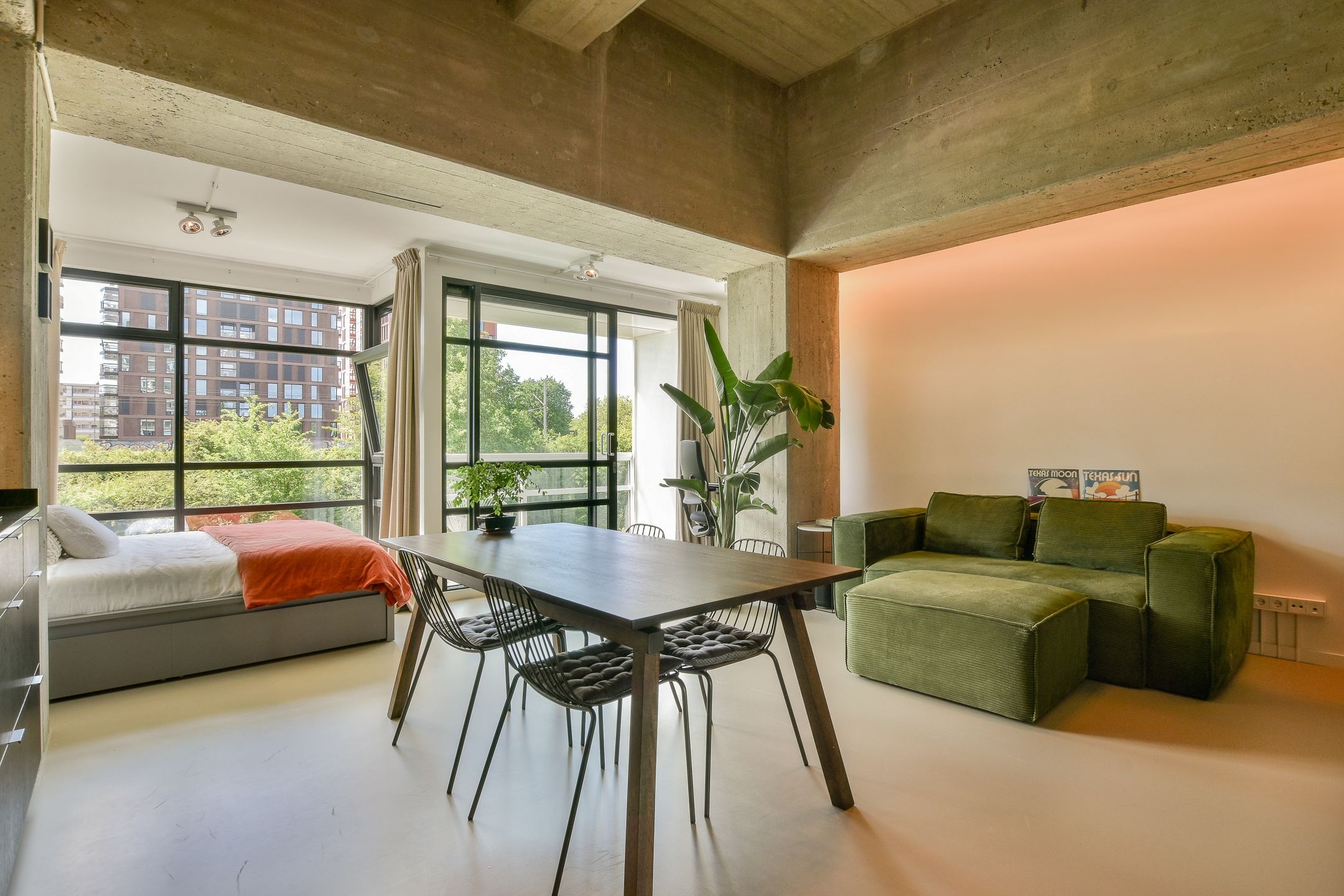 Foto 6 van Maassluisstraat 100-N