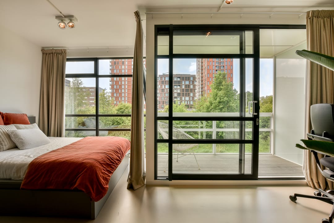 Foto 13 van Maassluisstraat 100-N