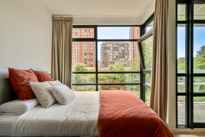 Foto 14 van Maassluisstraat 100-N