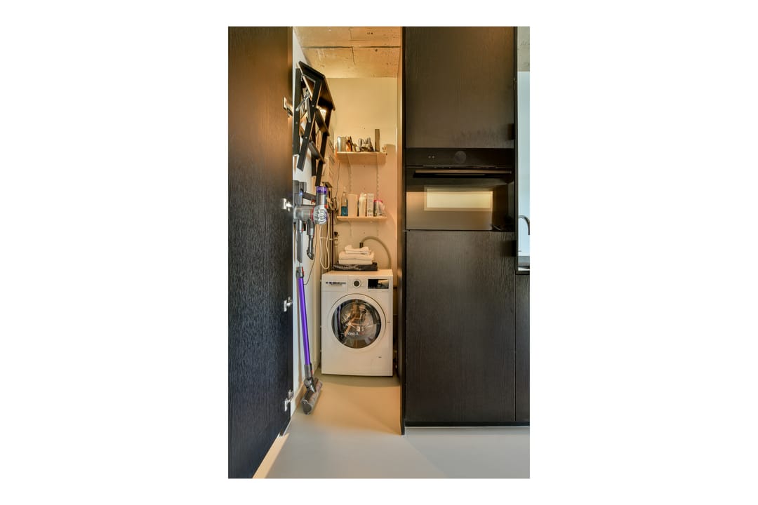 Foto 22 van Maassluisstraat 100-N