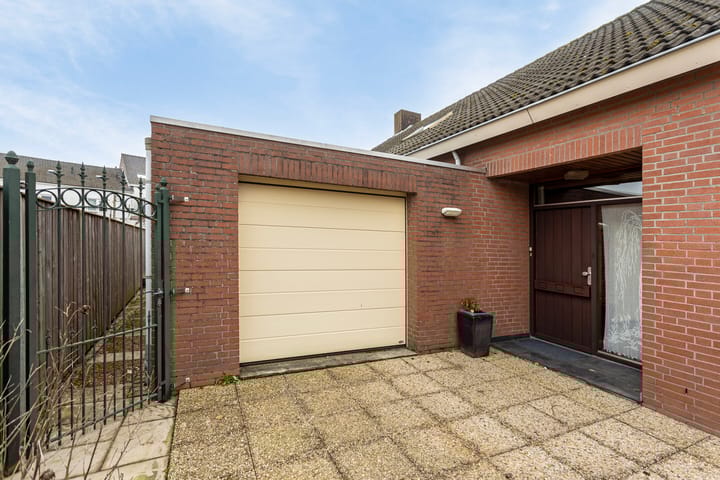 Photo 5 of Monseigneur Nolensstraat 4