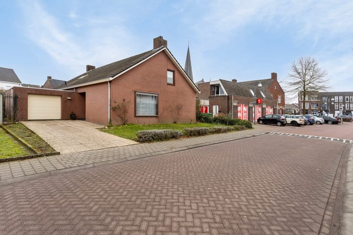 Photo 47 of Monseigneur Nolensstraat 4