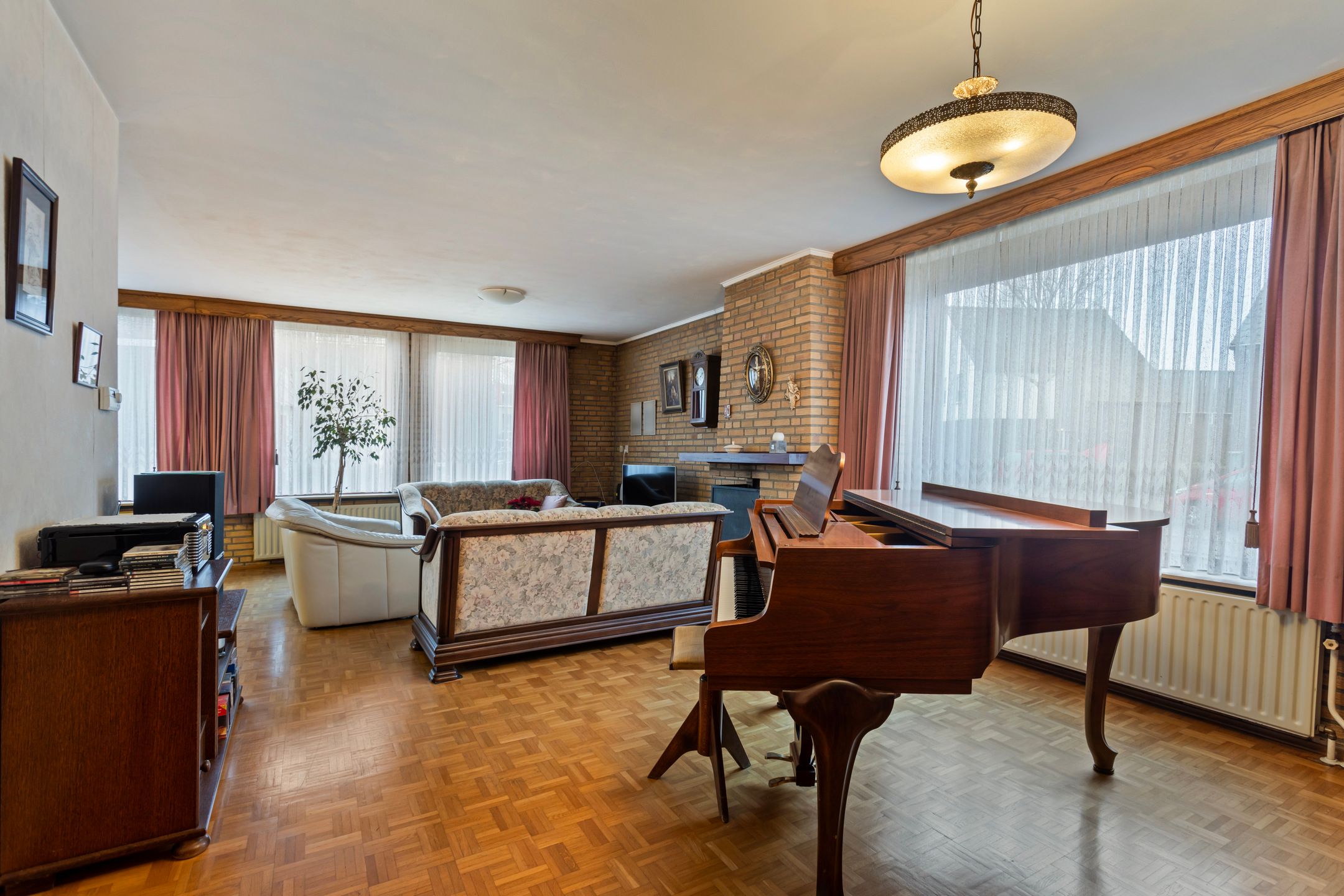 Photo 9 of Monseigneur Nolensstraat 4