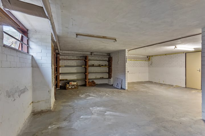 Photo 35 of Monseigneur Nolensstraat 4