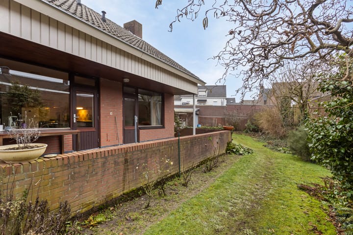 Photo 41 of Monseigneur Nolensstraat 4