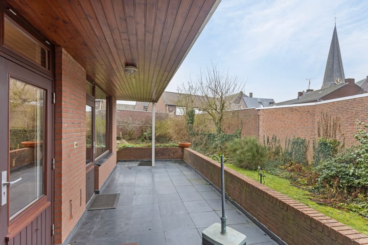 Photo 43 of Monseigneur Nolensstraat 4