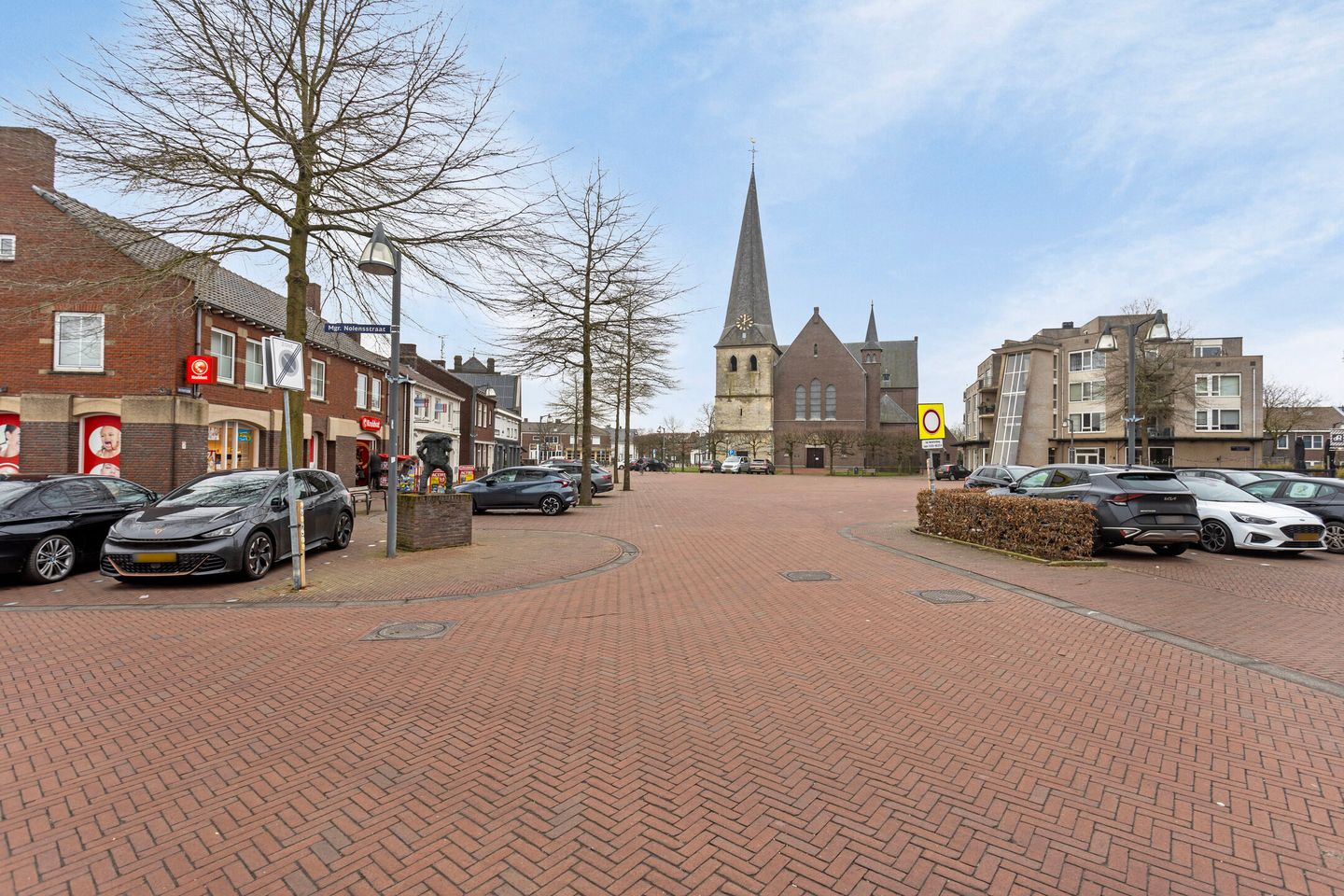 Photo 49 of Monseigneur Nolensstraat 4