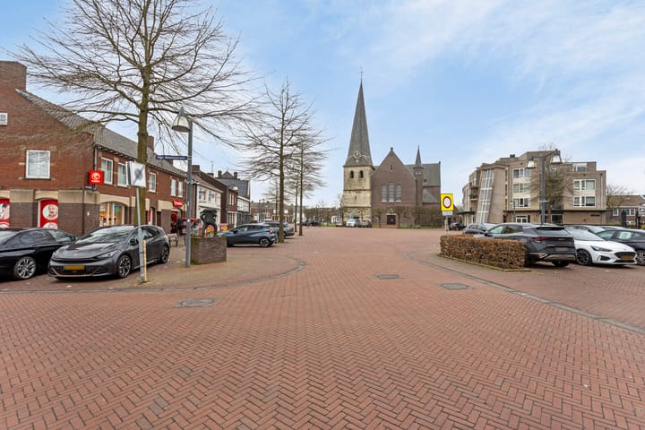 Photo 49 of Monseigneur Nolensstraat 4