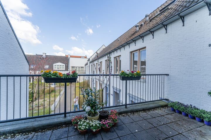 Foto 16 van Aart van der Leeuwlaan 41