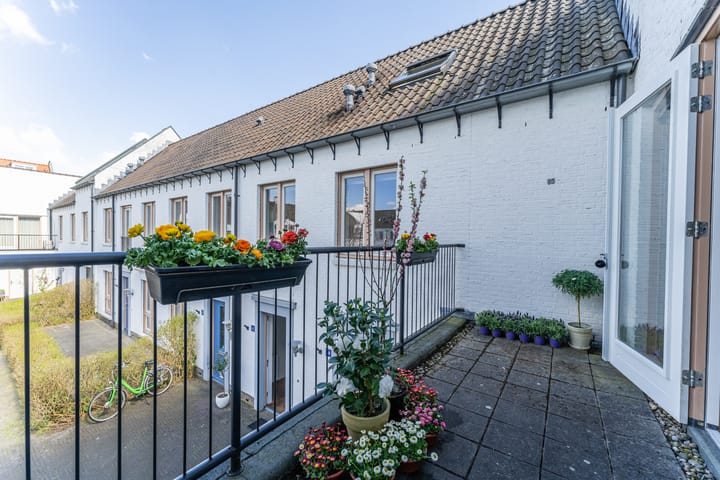 Foto 17 van Aart van der Leeuwlaan 41