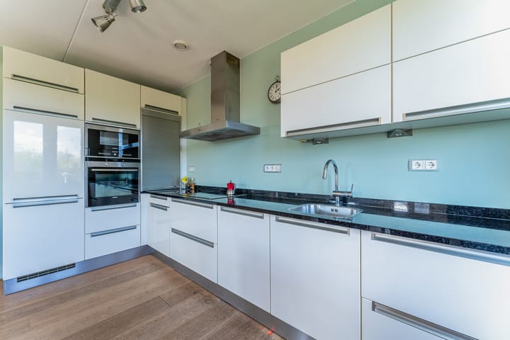 Foto 27 van Aart van der Leeuwlaan 41