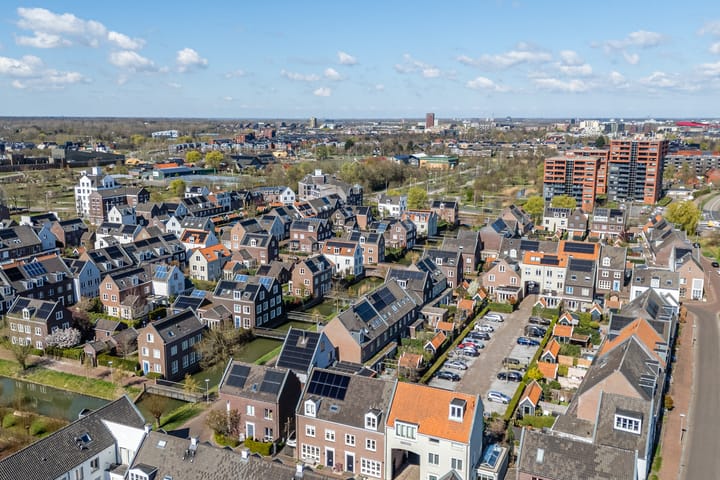 Foto 63 van Aart van der Leeuwlaan 41