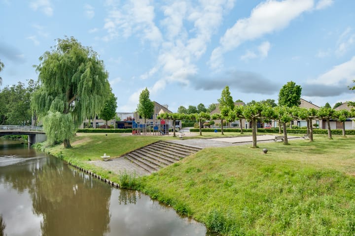 Foto 30 van Het Vlaggeschip 63