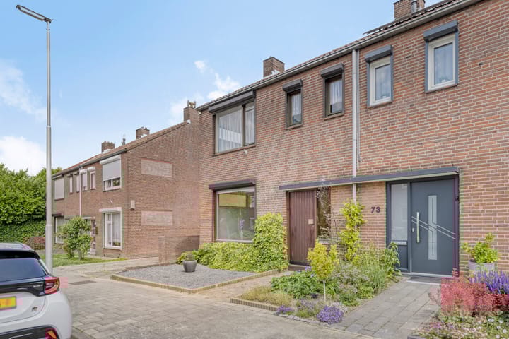 Foto 24 van Mgr. Feronlaan 71