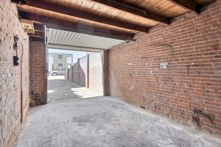 Foto 28 van Mgr. Feronlaan 71