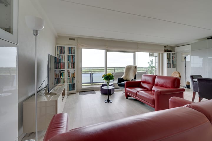 Photo 5 of Burgemeester D. Kooimanweg 659