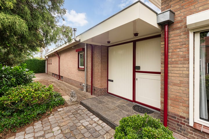 Photo 18 of Lijsterbeslaan 15