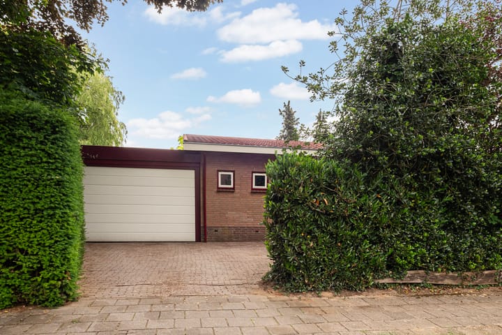 Photo 20 of Lijsterbeslaan 15