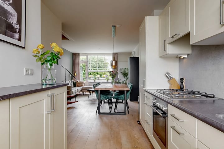 Foto 10 van Middelweg 61-B