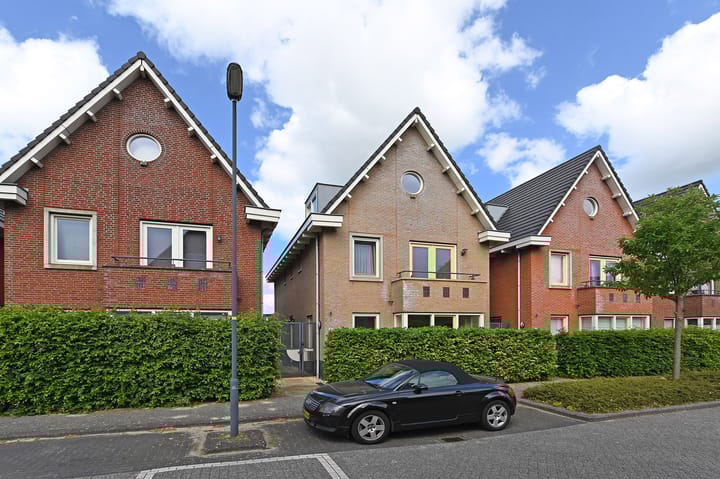 Foto 1 van Sint Helena 8