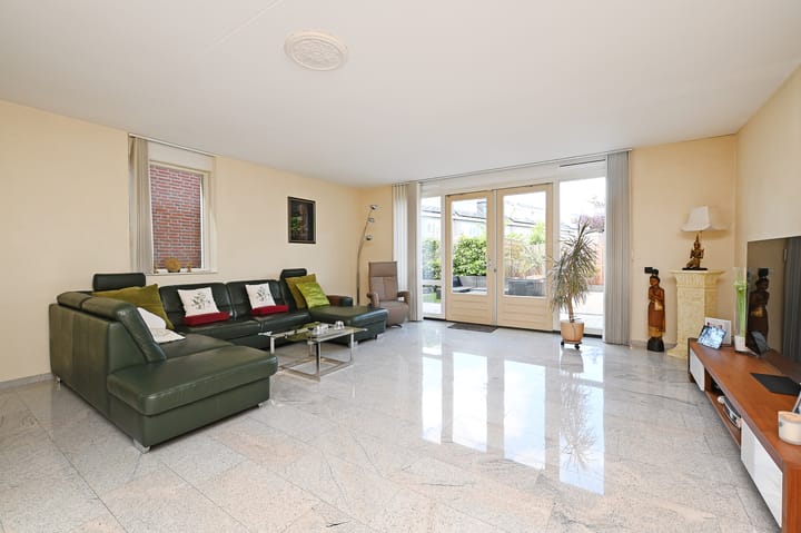 Foto 3 van Sint Helena 8