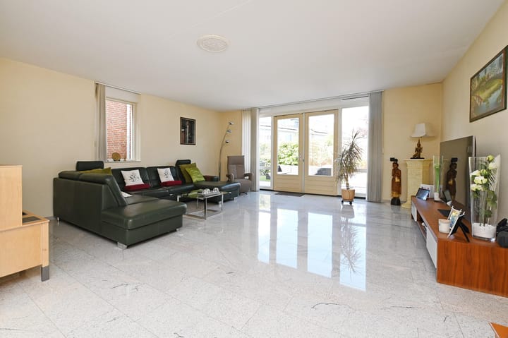 Foto 14 van Sint Helena 8