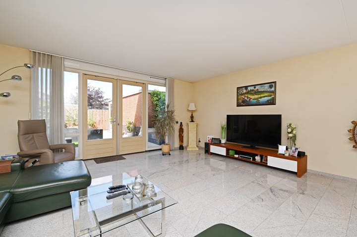 Foto 15 van Sint Helena 8