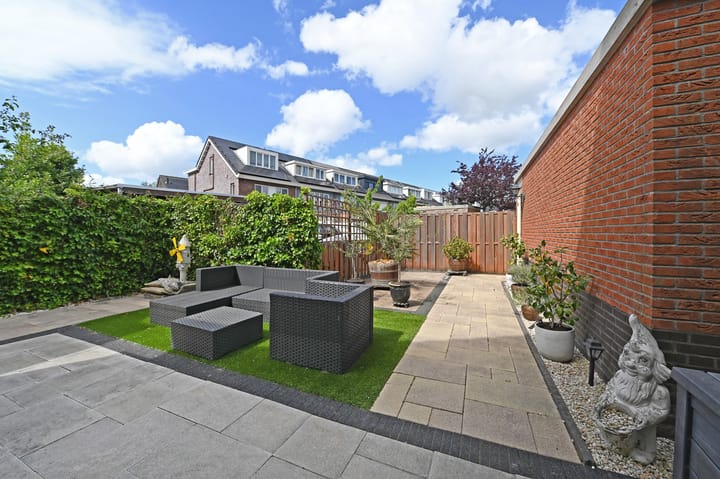 Foto 17 van Sint Helena 8