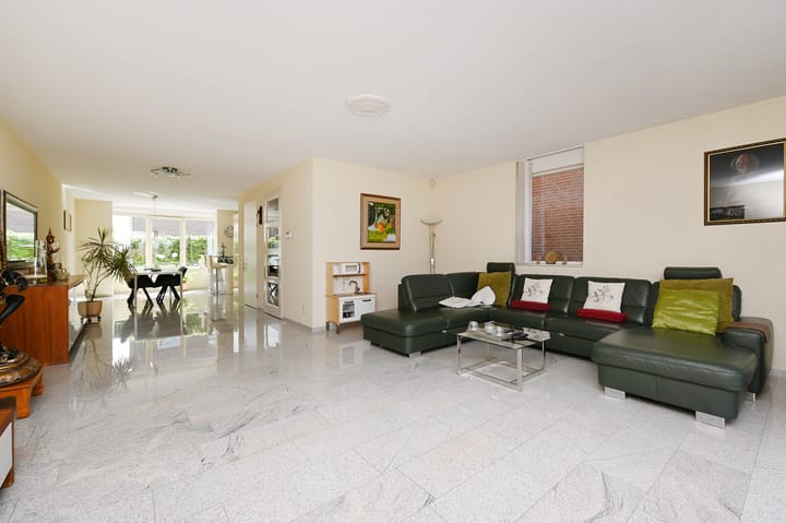 Foto 21 van Sint Helena 8