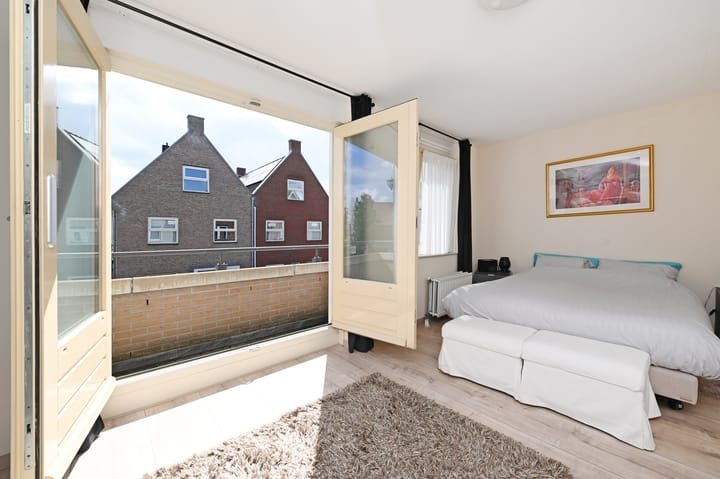 Foto 33 van Sint Helena 8